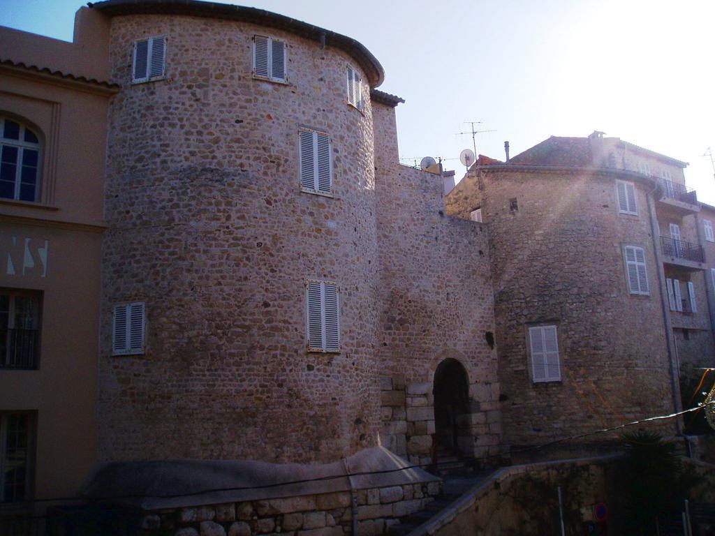 Market Antibes Exteriör bild