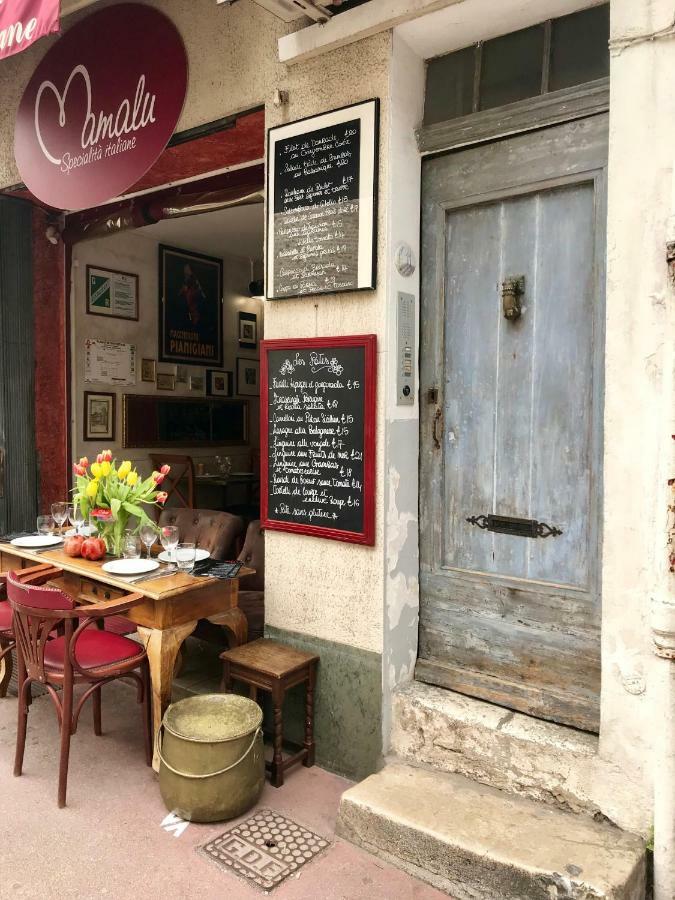 Market Antibes Exteriör bild